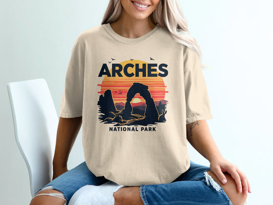 "Arches National Park" T-Shirt - Sloth & Duck