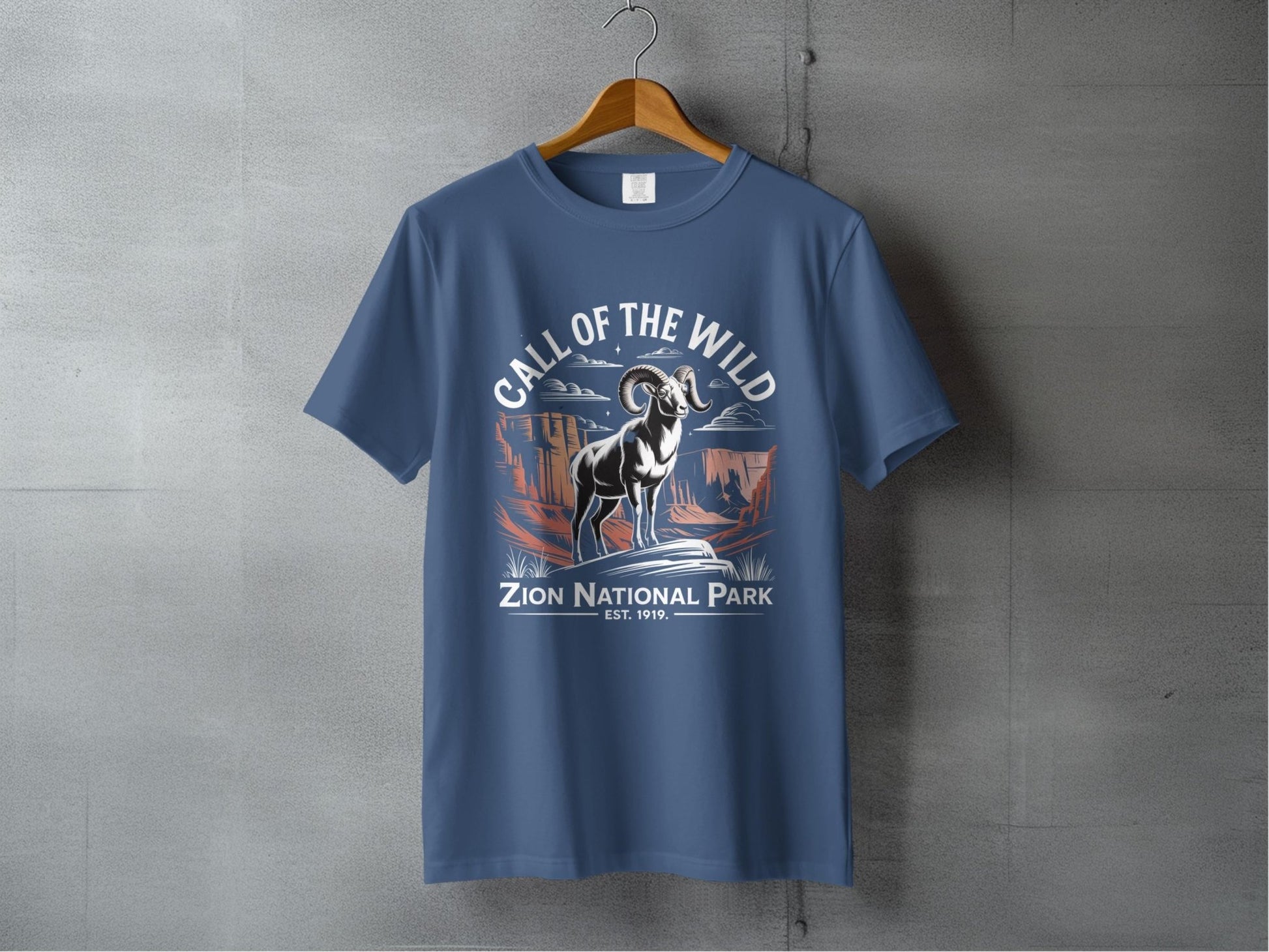 "Call of the Wild" Zion National Park T-Shirt - S - Sloth & Duck
