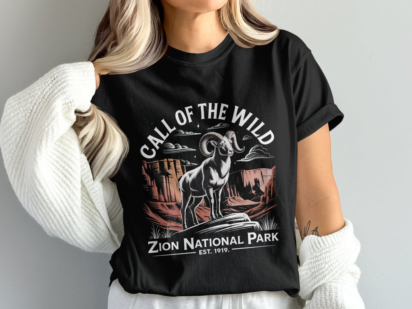 "Call of the Wild" Zion National Park T-Shirt - S - Sloth & Duck