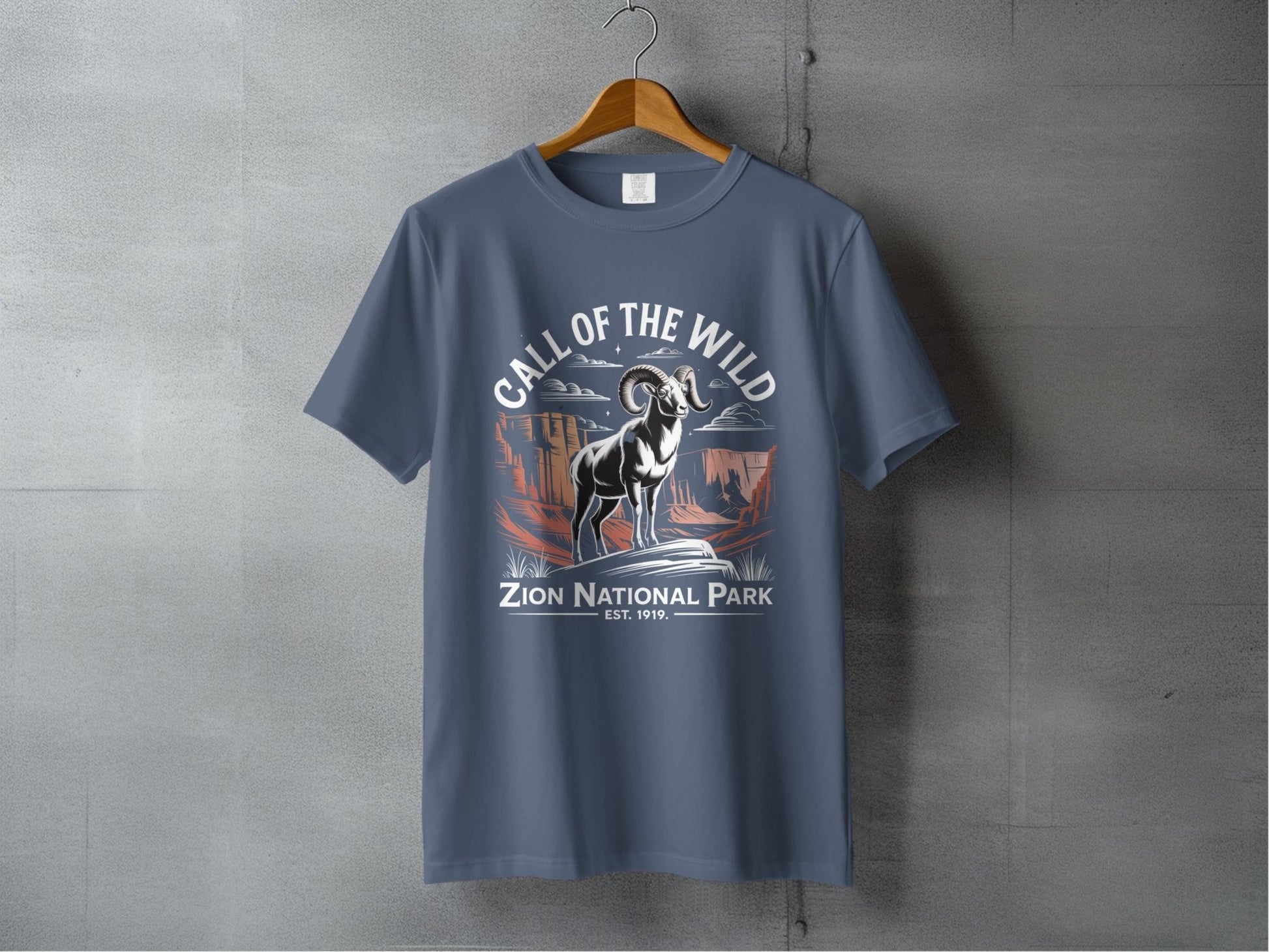 "Call of the Wild" Zion National Park T-Shirt - S - Sloth & Duck