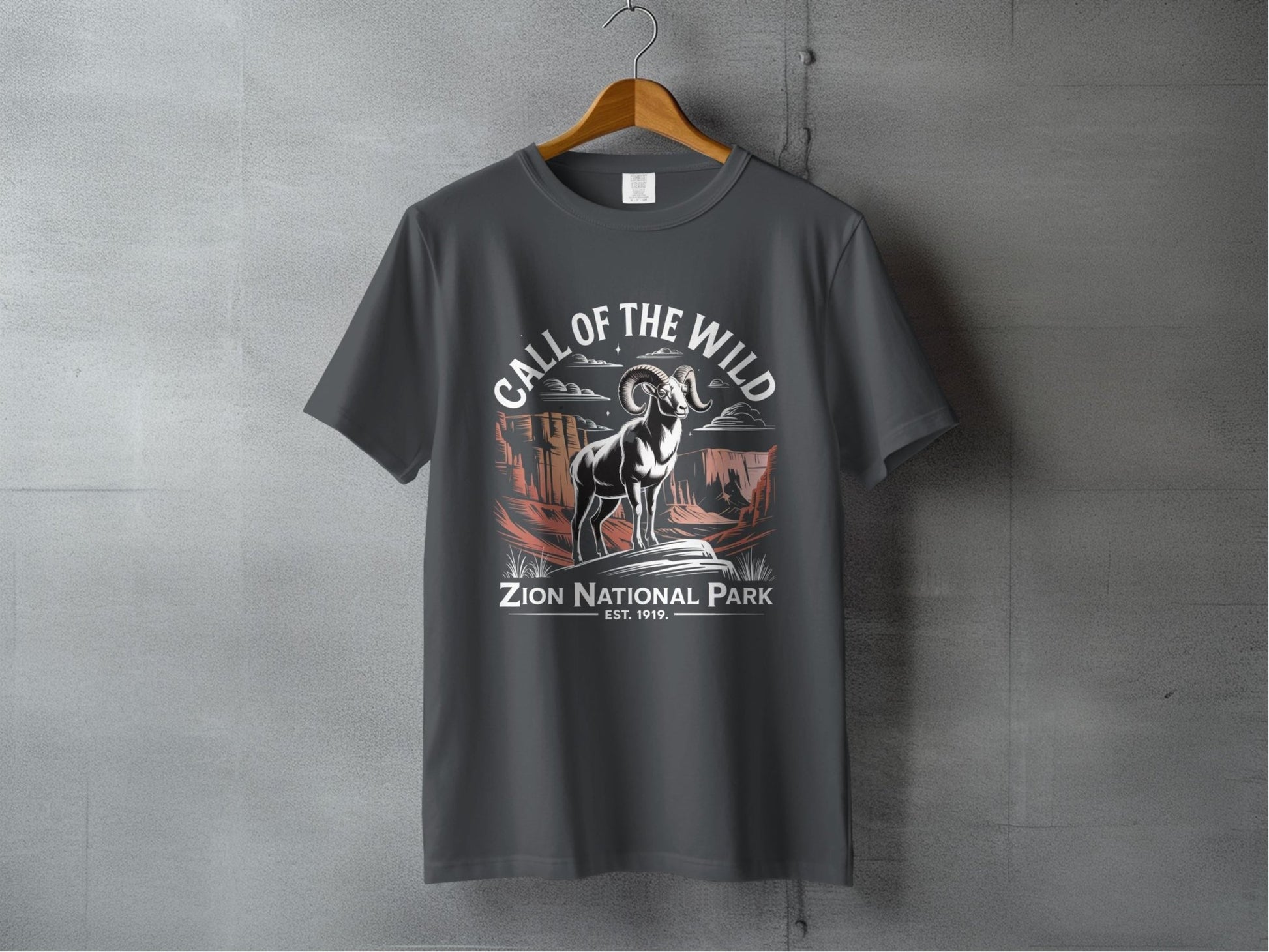 "Call of the Wild" Zion National Park T-Shirt - S - Sloth & Duck