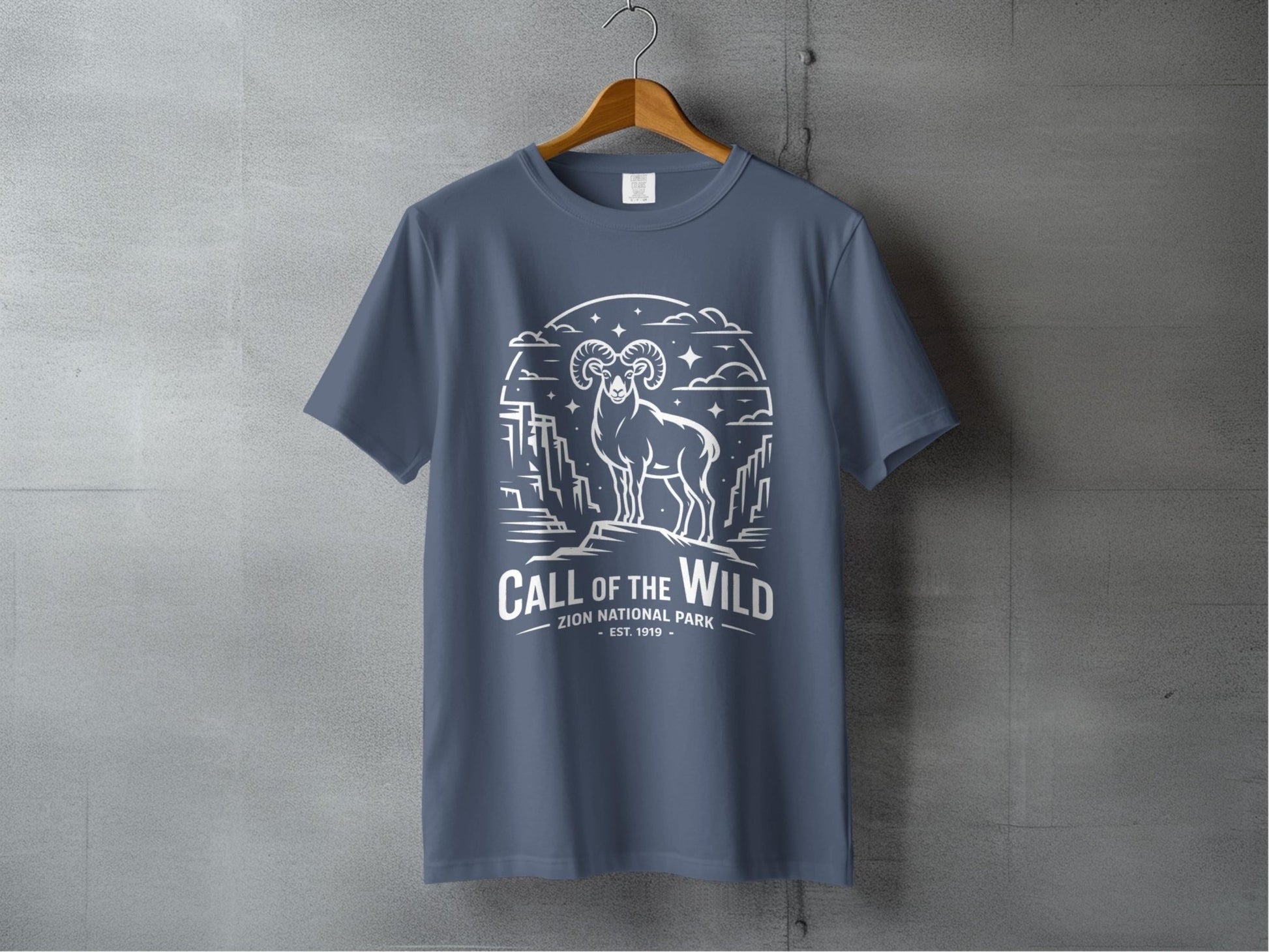 "Call Of The Wild" Zion National Park T-Shirt - S - Sloth & Duck