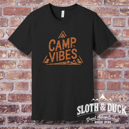 "Camp Vibes" T-Shirt - S - Sloth & Duck
