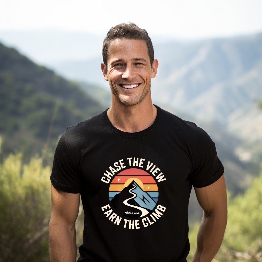 Chase The View Earn The Climb Mountain T-Shirt - S - Sloth & Duck