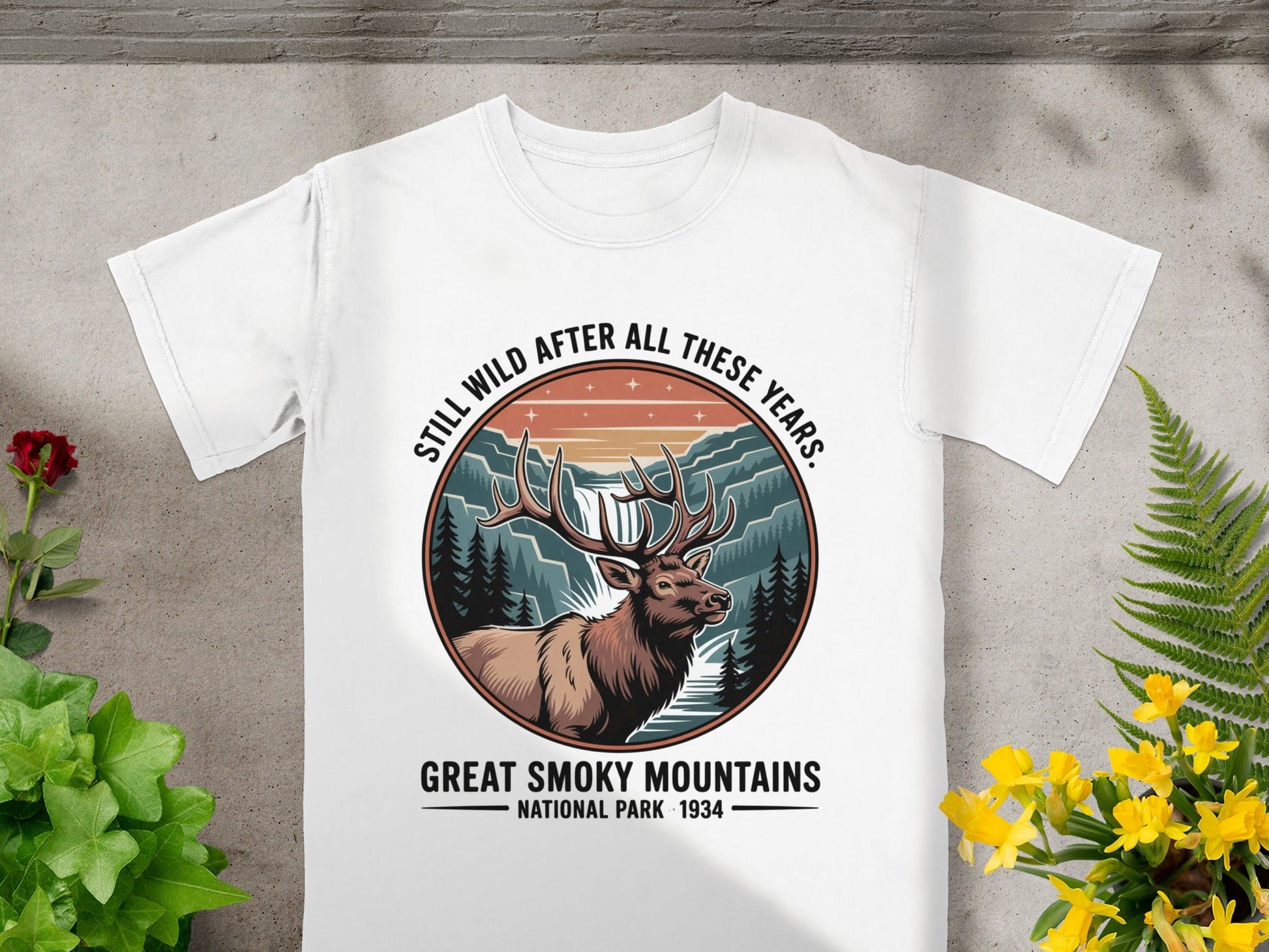 Great Smoky Mountains National Park T-Shirt - S - Sloth & Duck