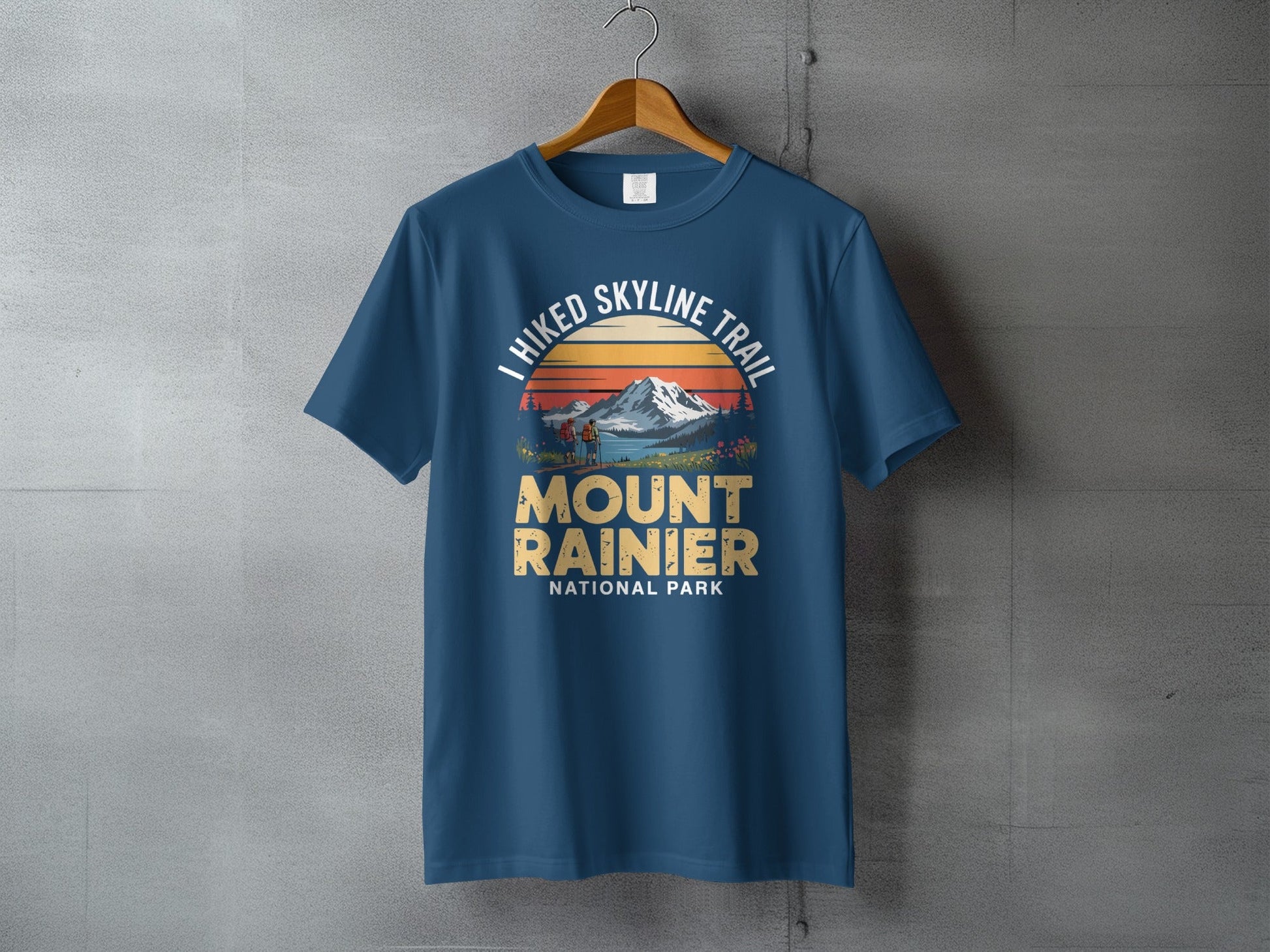 "I Hiked Mount Rainier" T-Shirt - S - Sloth & Duck