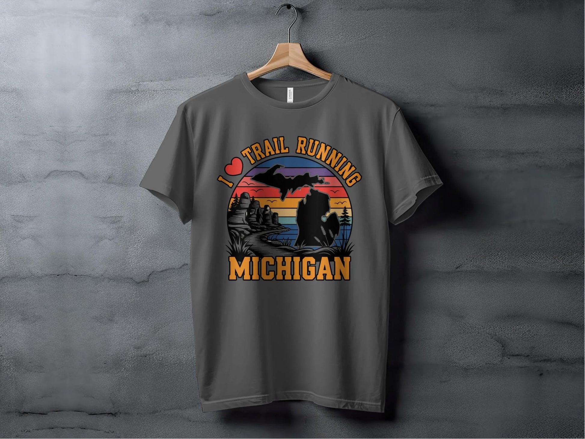 "I Love Trail Running" Michigan Scenic Sunset T-Shirt - T-Shirt Dark - Sloth & Duck