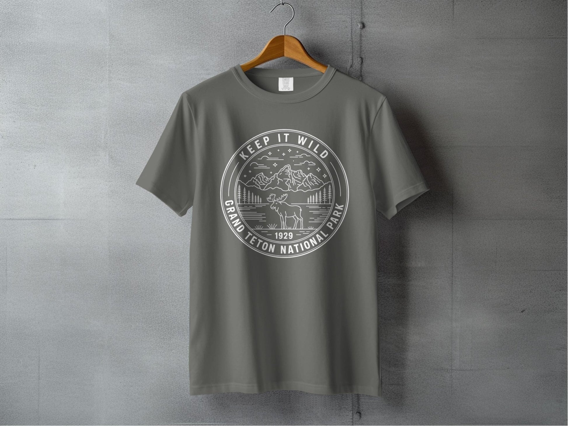 "Keep It Wild" Grand Teton National Park Moose T-Shirt - S - Sloth & Duck