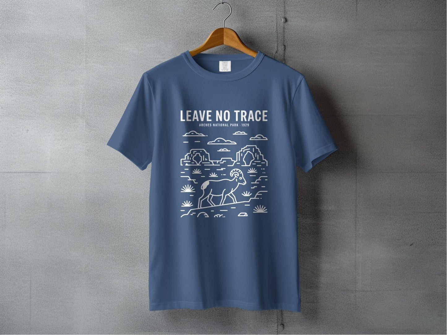 "Leave No Trace" Arches National Park Bighorn Sheep T-Shirt - S - Sloth & Duck