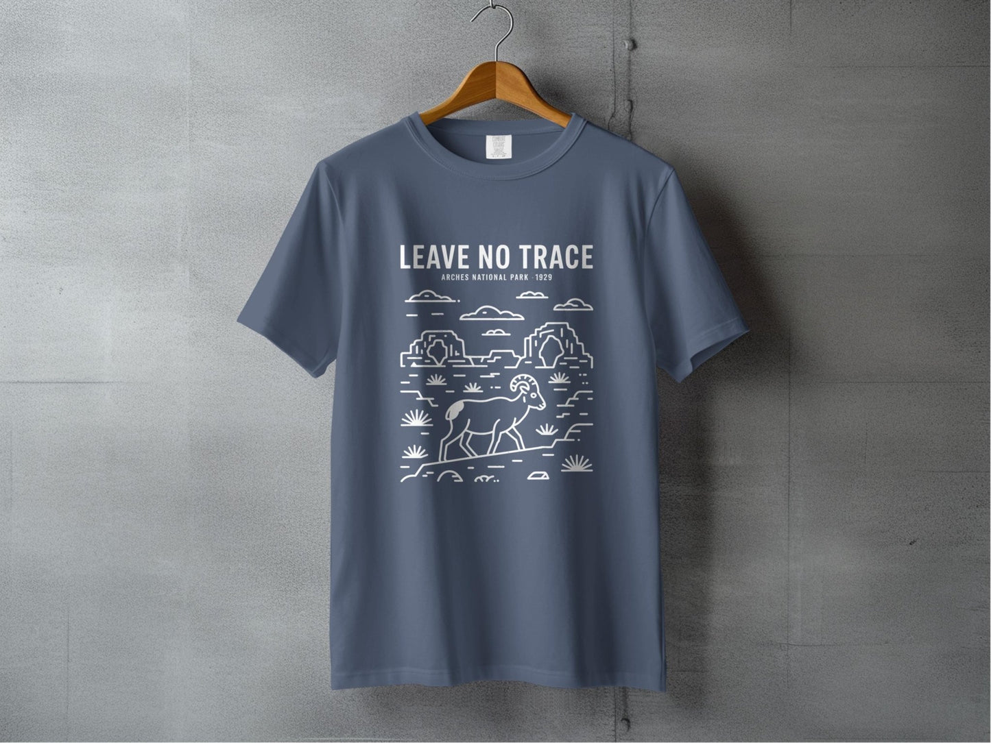 "Leave No Trace" Arches National Park Bighorn Sheep T-Shirt - S - Sloth & Duck