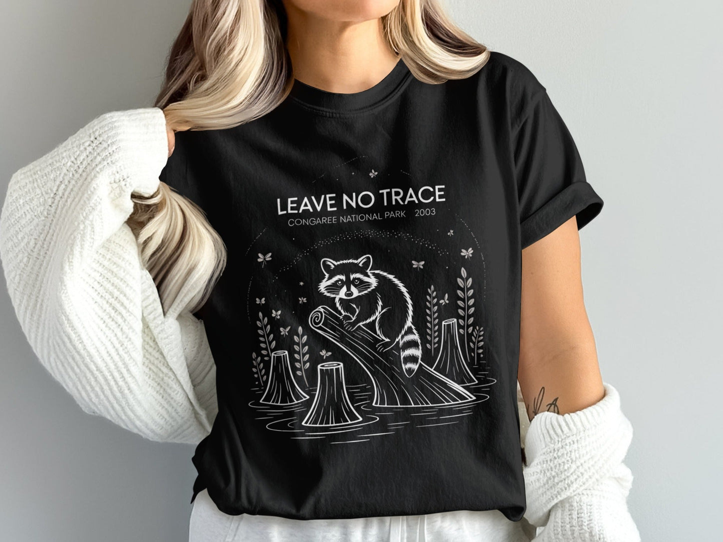 "Leave No Trace" Congaree National Park Raccoon Shirt - S - Sloth & Duck