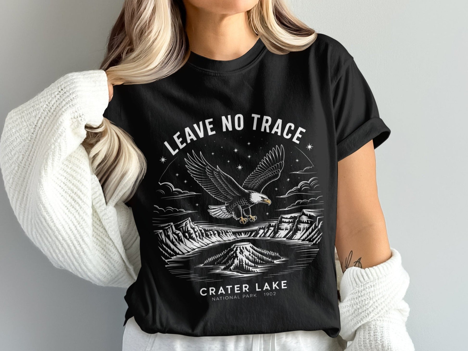 "Leave No Trace" Crater Lake National Park Eagle T-Shirt - S - Sloth & Duck
