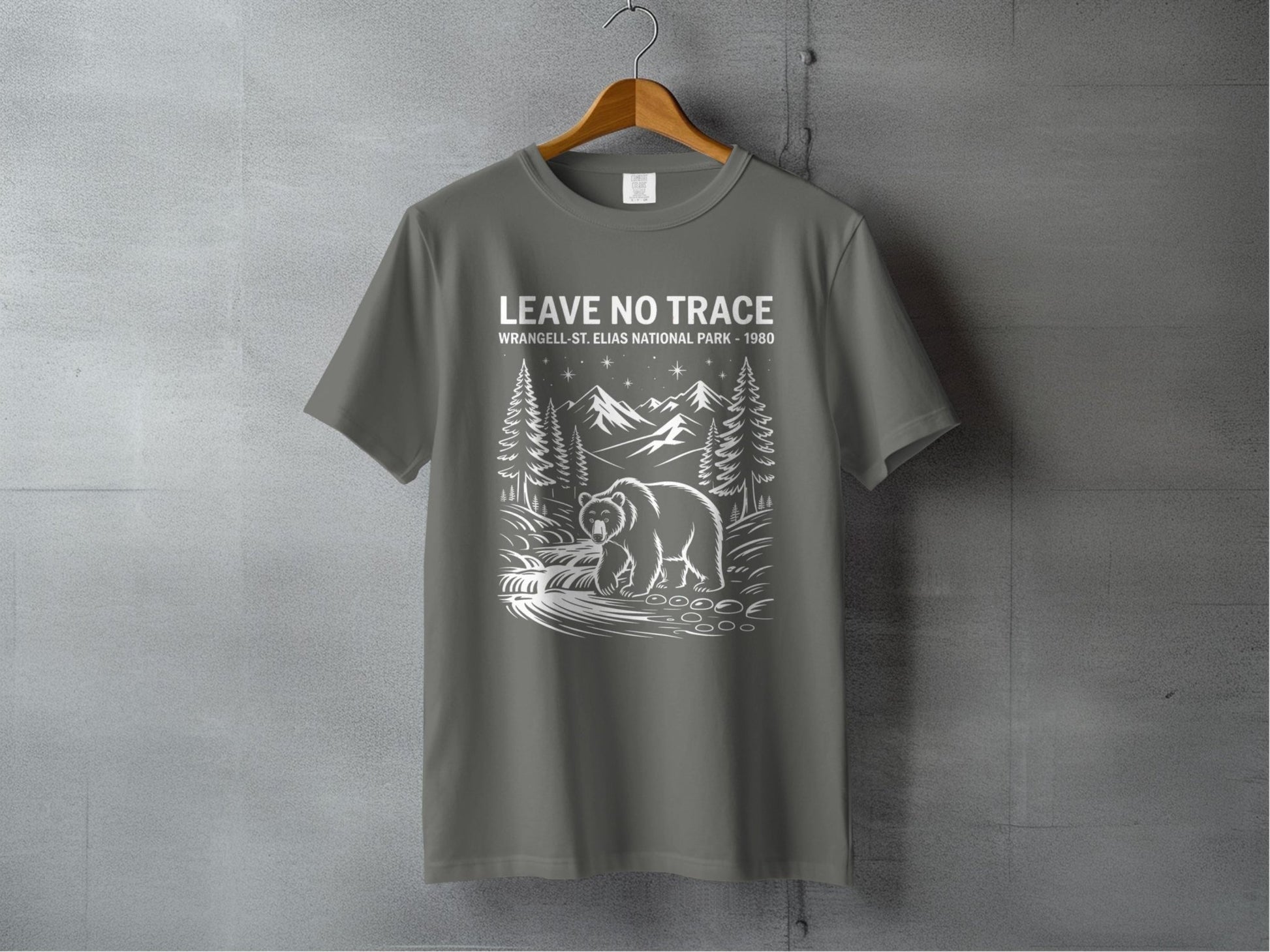 "Leave No Trace" Wrangell St Elias National Park T-Shirt - S - Sloth & Duck