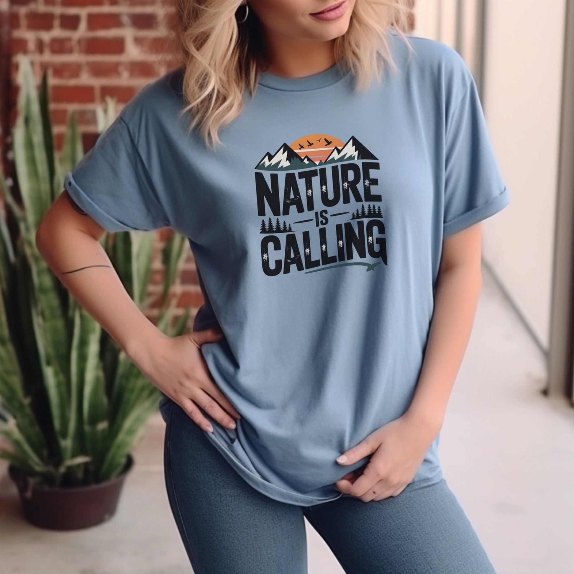 "Nature is Calling" T-Shirt - S - Sloth & Duck