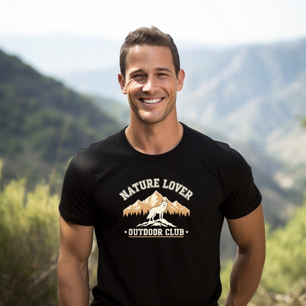 Nature Lover Outdoor Club Wolf Mountain T-Shirt - S - Sloth & Duck