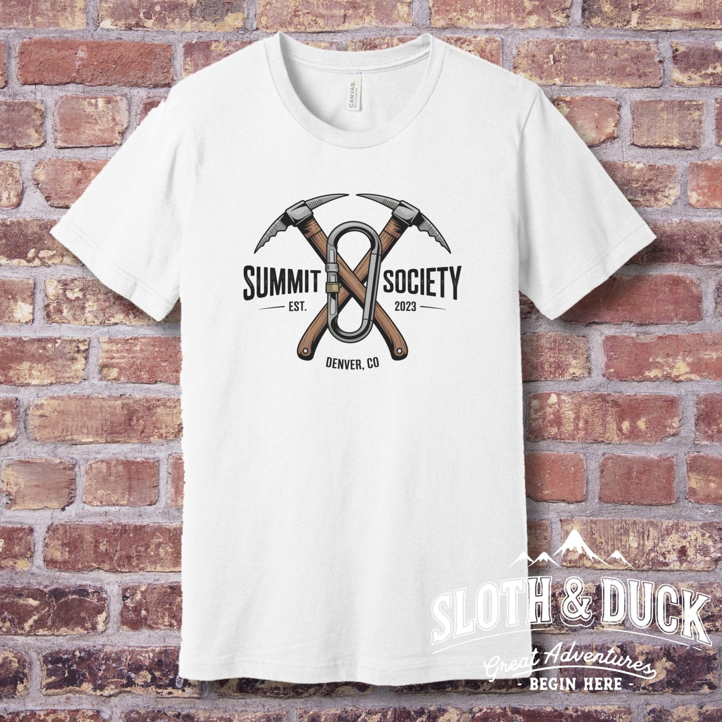 "Summit Society" T-Shirt - XS - Sloth & Duck