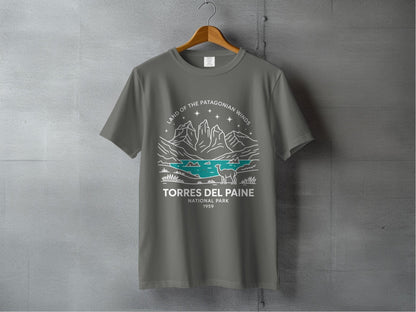 Torres Del Paine T-Shirt - S - Sloth & Duck
