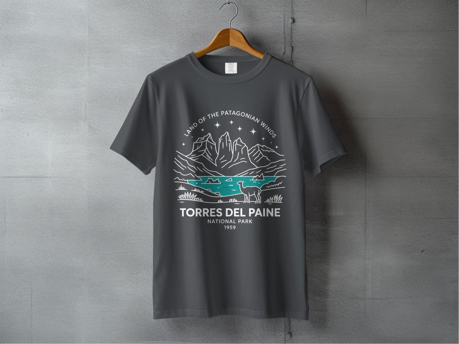 Torres Del Paine T-Shirt - S - Sloth & Duck