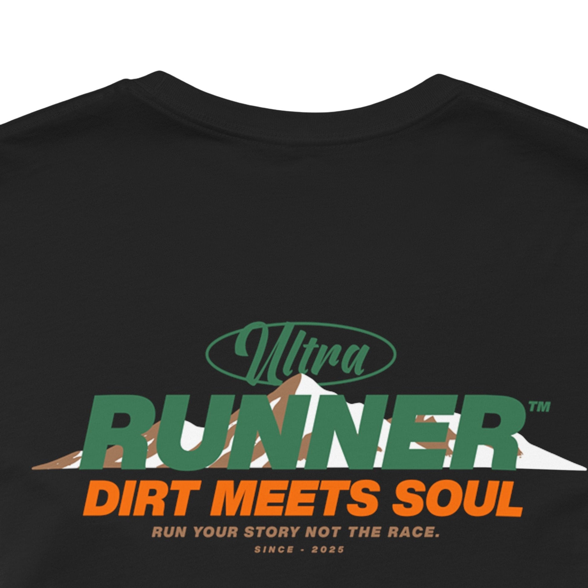 Ultrarunner Dirt Meets Soul Graphic T-Shirt - Black Heather - Sloth & Duck