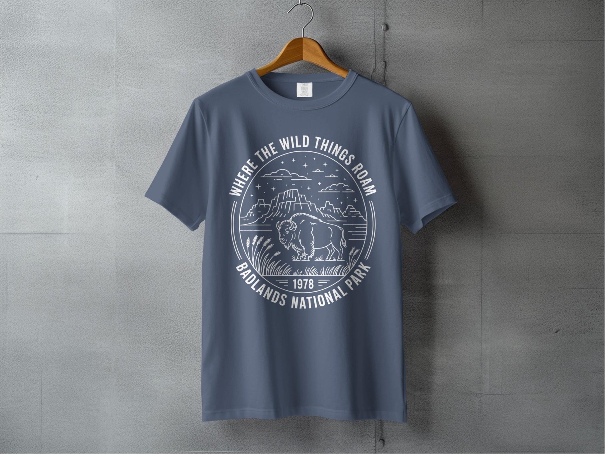 "Where The Wild Things Roam" Badlands National Park T-Shirt - S - Sloth & Duck