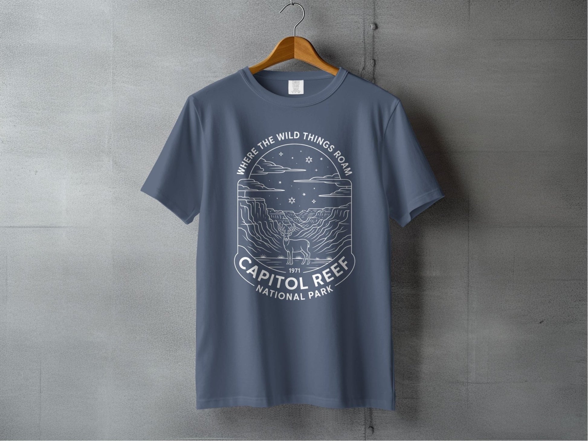 "Where the Wild Things Roam" Capitol Reef National Park Deer T-Shirt - S - Sloth & Duck