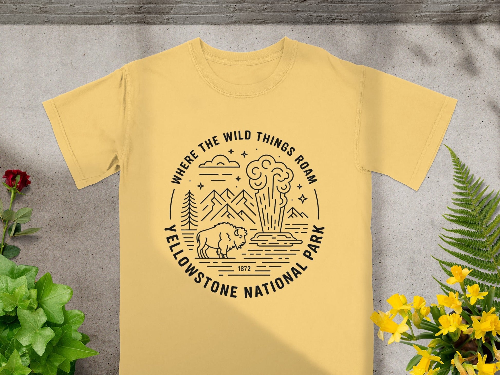 "Where The Wild Things Roam" Yellowstone National Park T-Shirt - S - Sloth & Duck