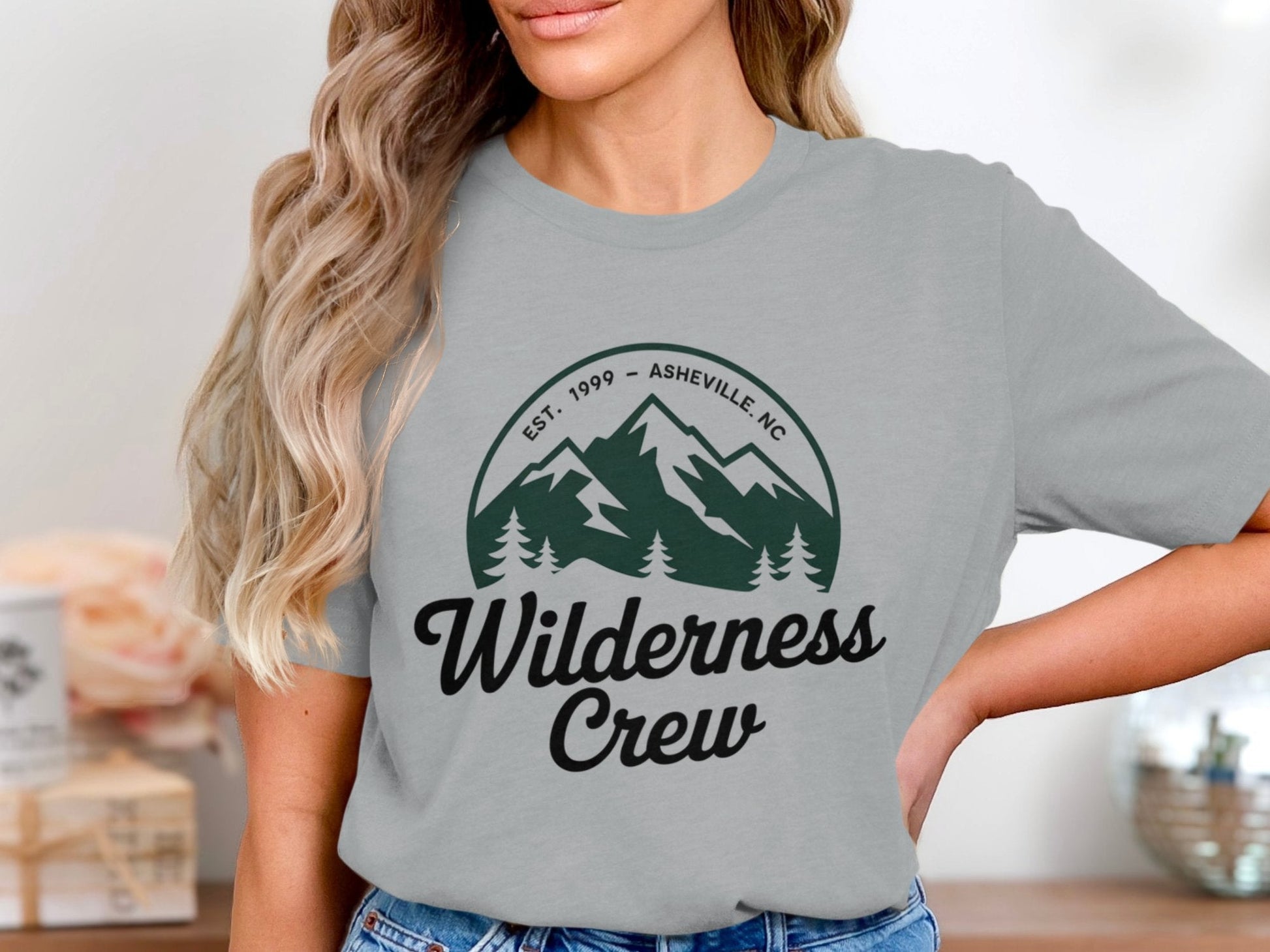 "Wilderness Crew" T-Shirt - XS - Sloth & Duck